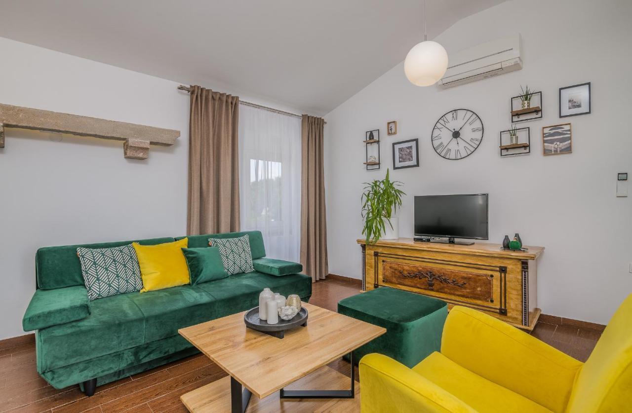 Apartment Marina Malinska Exterior photo